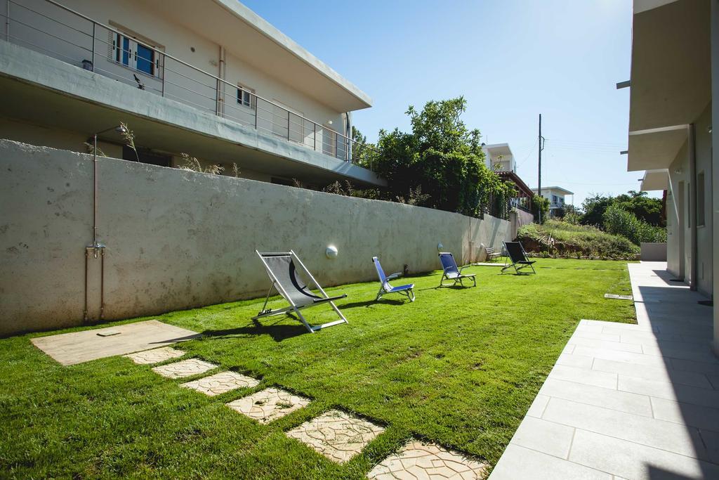 Popy's Place Kato Daratso Zewnętrze zdjęcie